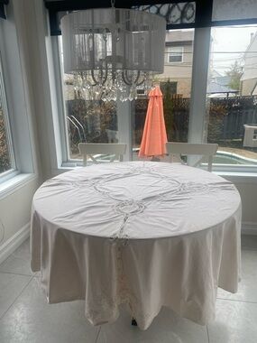 VINTAGE COTTON Creme Embroidered Large Round Tablecloth circumference 78”